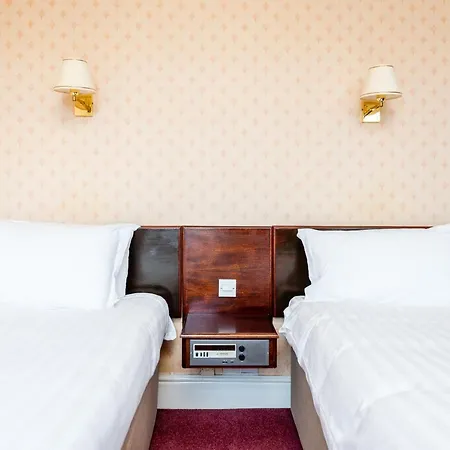 فندق The Esplanade 3*