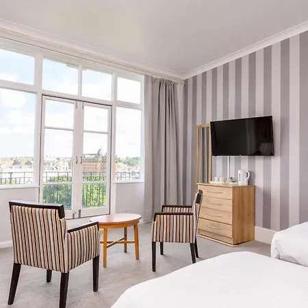 The Esplanade 3* سكرابورو
