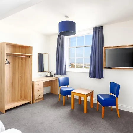 Hotel The Esplanade 3*