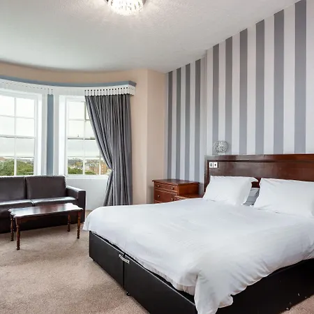 The Esplanade 3*