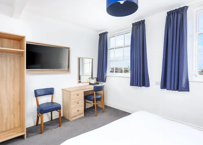 The Esplanade 3*