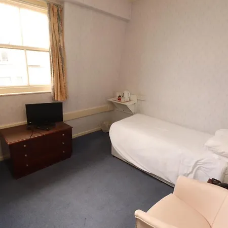 Otel The Esplanade 3*